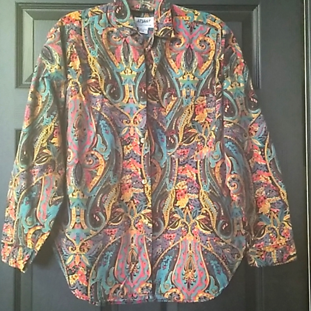 Atlast button down top